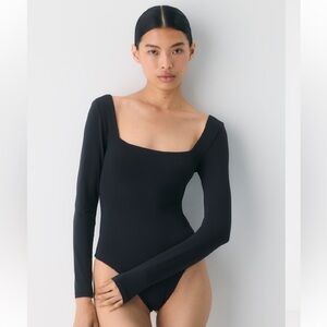 Aritzia Babaton Black Long-Sleeve Square-Neck Bodysuit